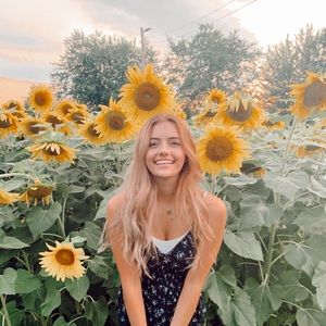 Meet your Posher, Libby